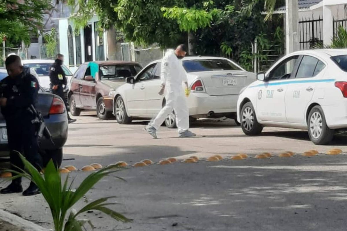 Balean a hombre en el baño de su casa, en Playa del Carmen