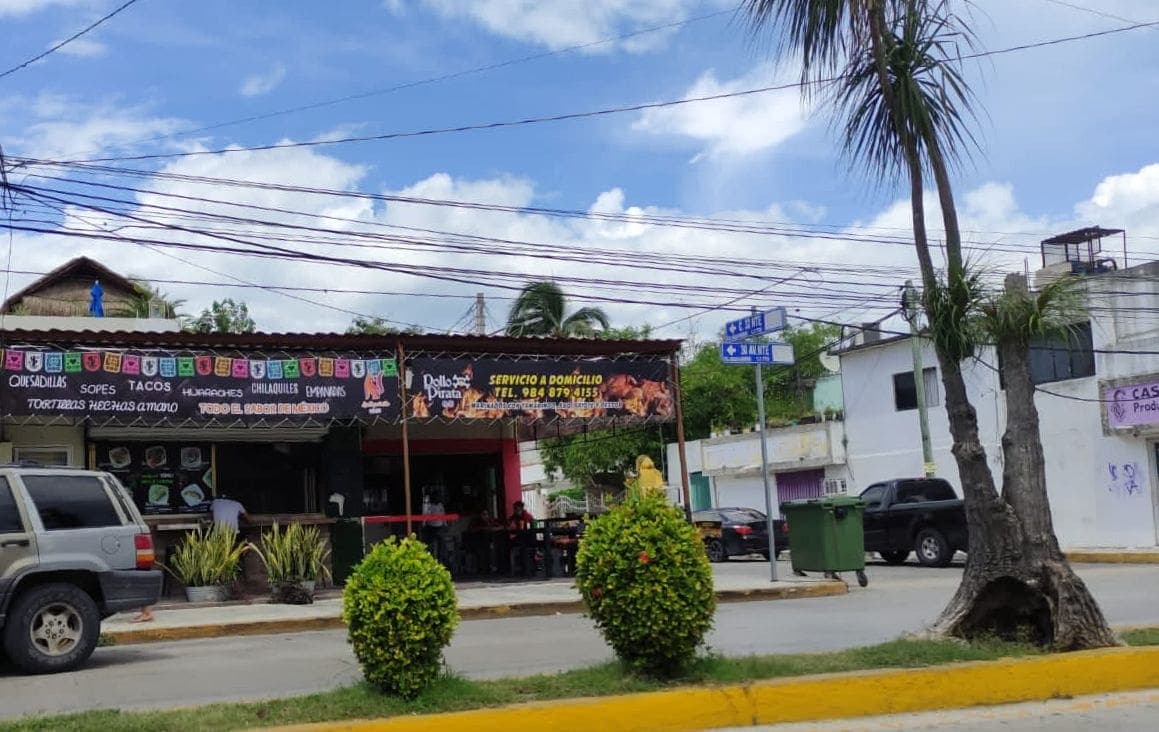 Asaltan dos comercios de Playa del Carmen