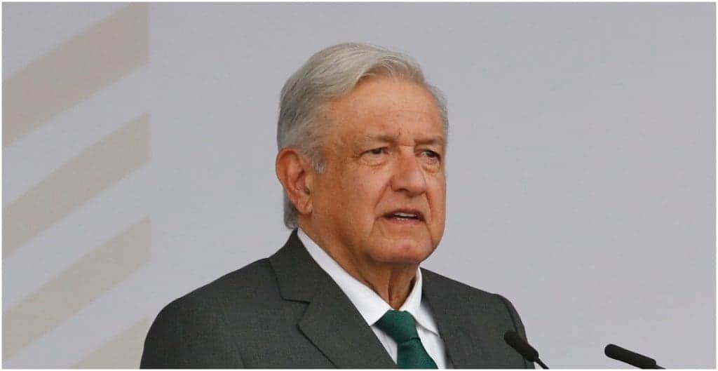 Grupo de venezolanos exiliados declara persona non grata a AMLO por su apoyo a Maduro y Díaz-Canel