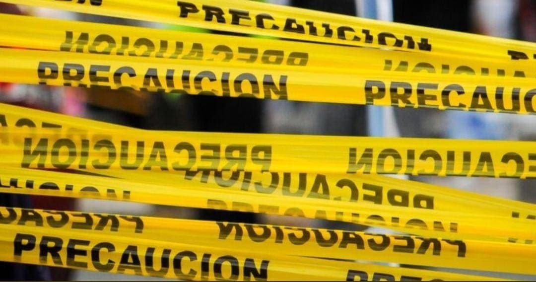 Cuelgan en Zacatecas a dos personas de un puente en una carretera