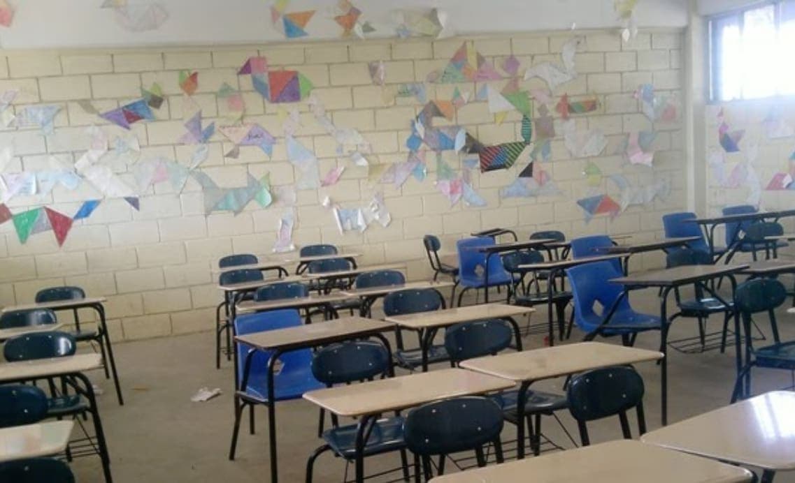 Lanzan campaña 'Apadrina una escuela' en Playa del Carmen para acelerar regreso a las aulas