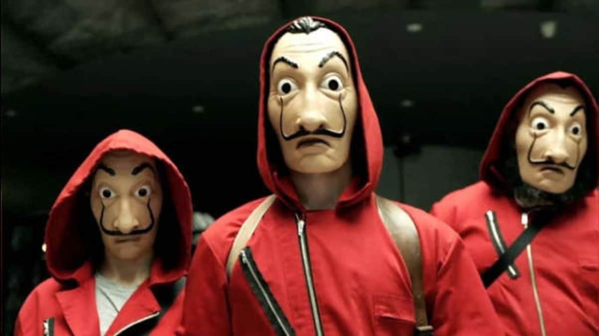 Jóvenes se disfrazan de 'La casa de Papel', llaman a la policía creyendo que son ladrones