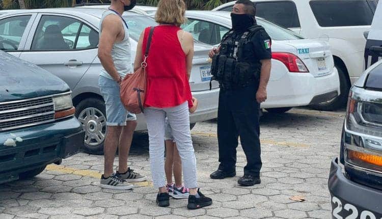 Cajuelazos y cristalazos en Walmart del Centro de Playa del Carmen