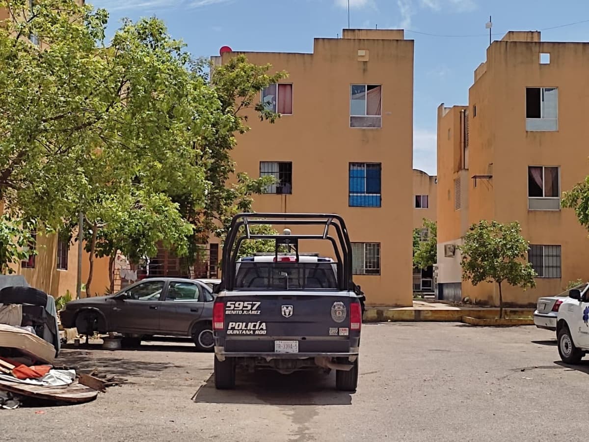 Hallan cuerpo putrefacto en Paseos del Mar en Cancún