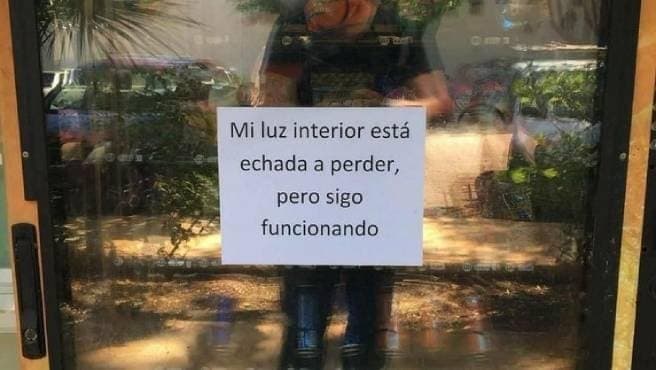 El cartel de una máquina expendedora que hizo que en las redes se sintieran "identificados"