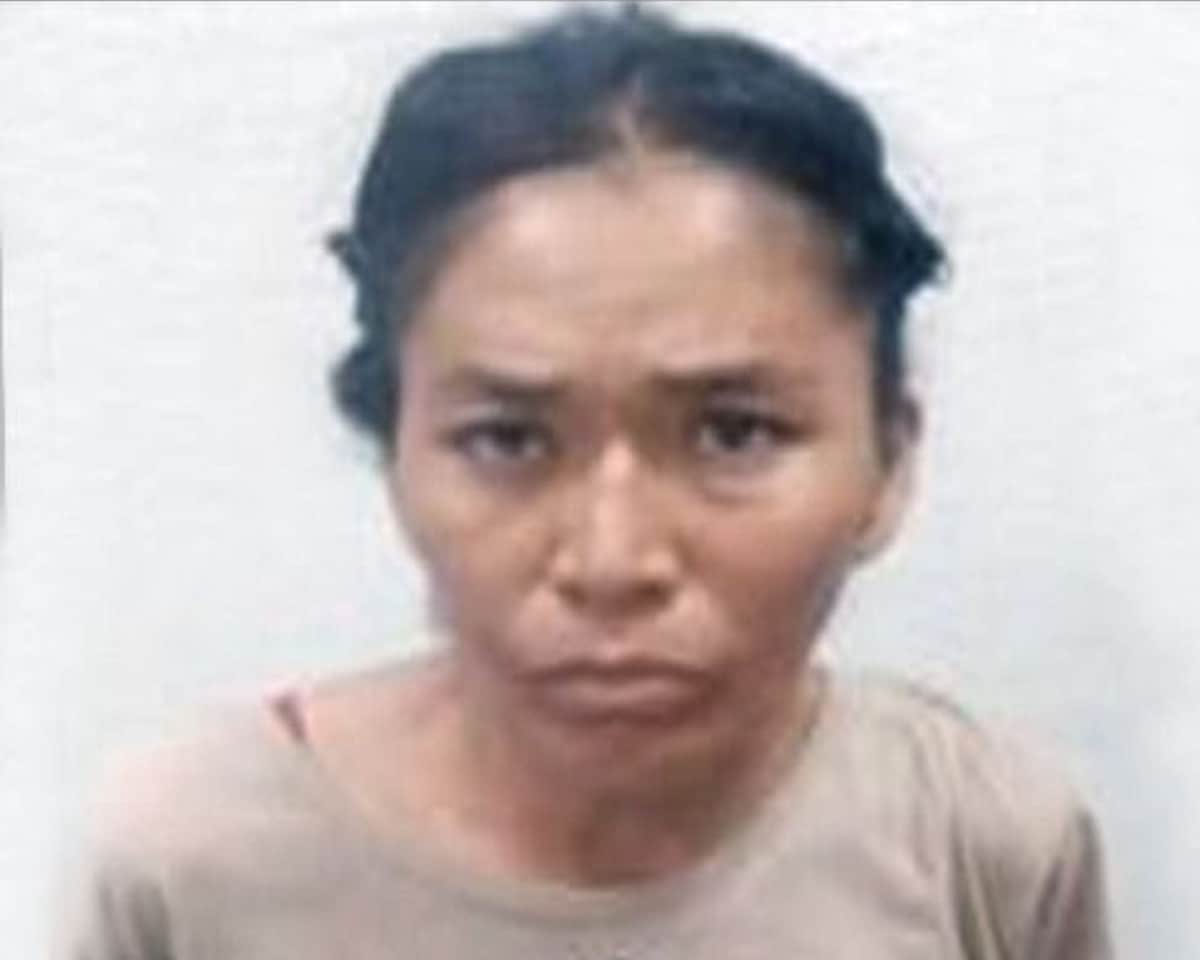 Condenan a madrastra por 'rentar' a sus hijastras de 13 y 15 años por dinero