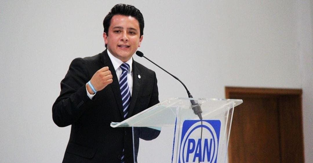 Acusan a diputado panista de abuso; exigen que aclare su situación