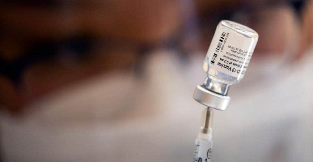 Trabajador del sector salud de Edomex tenía 57 vacunas contra Covid