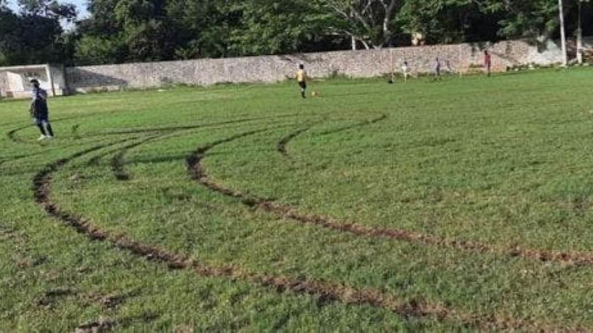 Aparecen extrañas marcas en campo de Yucatán, pobladores temen aterrizaje de OVNIS