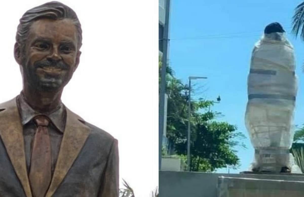Vandalizan estatua de Eugenio Derbez en Acapulco con cinta y bolsas de plástico