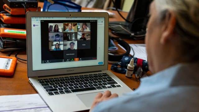 ¡Alumnos matan clases virtuales! Maestros alerta sobre ausentismo en clases virtuales