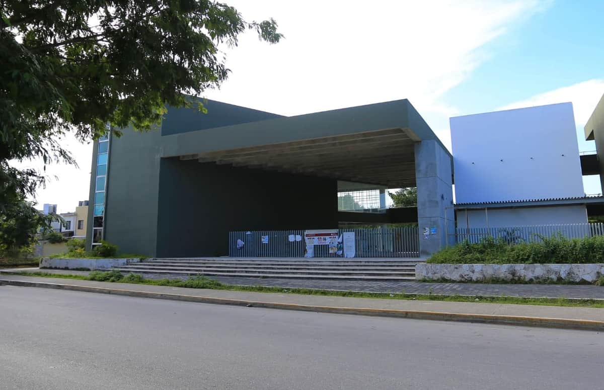 Con vacunas, protege Lili Campos a jóvenes y embarazadas en Solidaridad