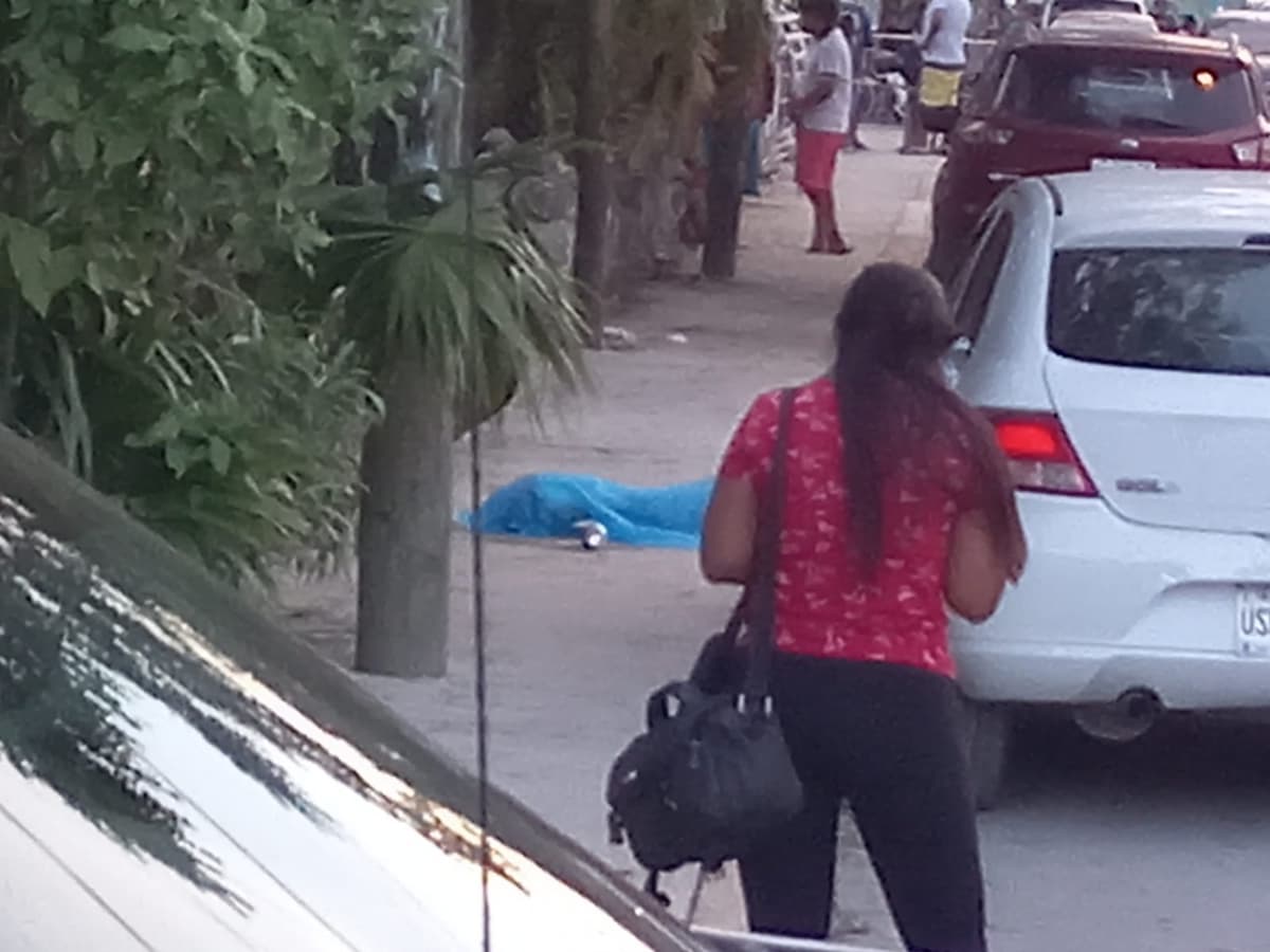 Ejecutan a un ex policía cerca del panteón municipal de Tulum