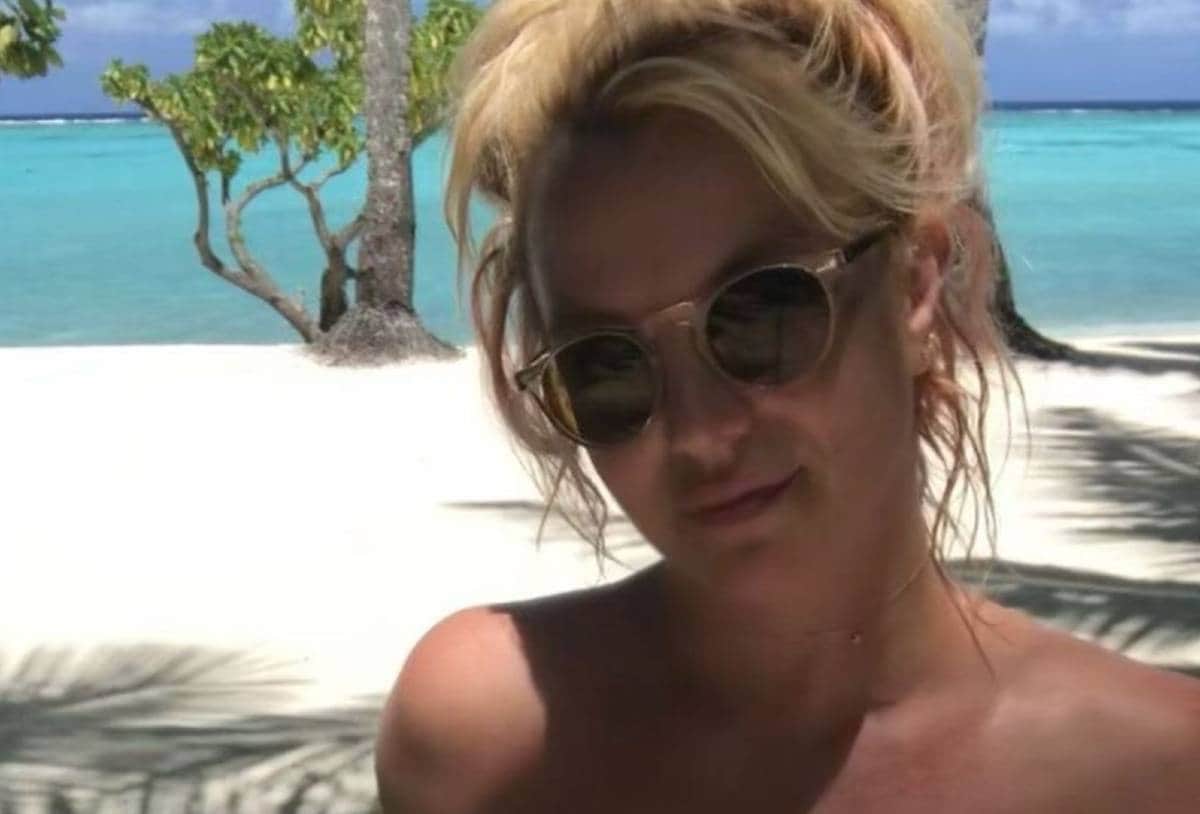 VIDEO: Britney posa desnuda tras liberarse de la tutela de su padre
