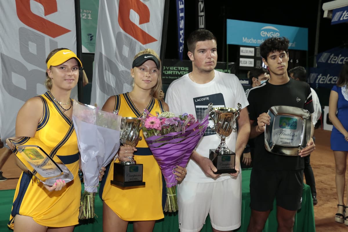 La checa Brenda Fruhvirtova y el croata Mili Poljicak ganan en el 34º Mundial Juvenil Yucatán