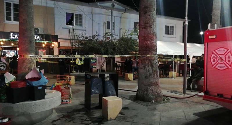 Explosión en Paseo Morelos de Torreón, los bomberos logran controlar el fuego