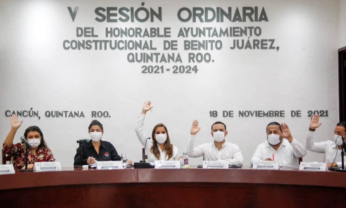 Destaca Pablo Bustamante la aprobación de programas para la adopción de áreas verdes y el bienestar patrimonial en Cancún