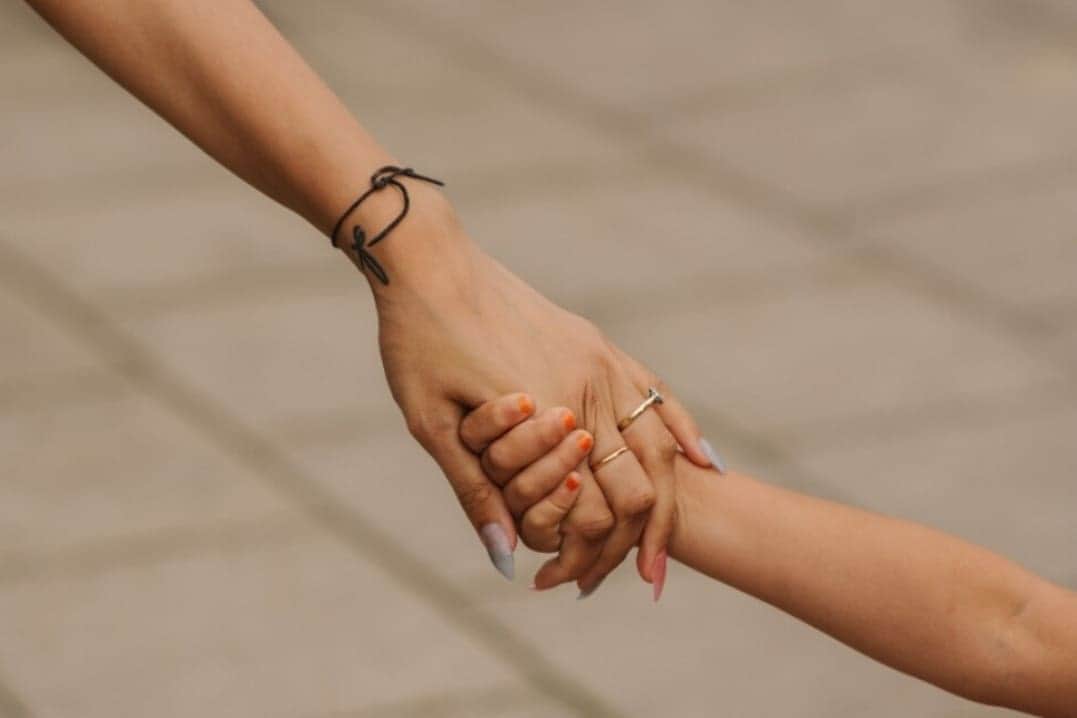 Aprueban que madres ya no tengan custodia automática de menores de 7 años tras divorcio