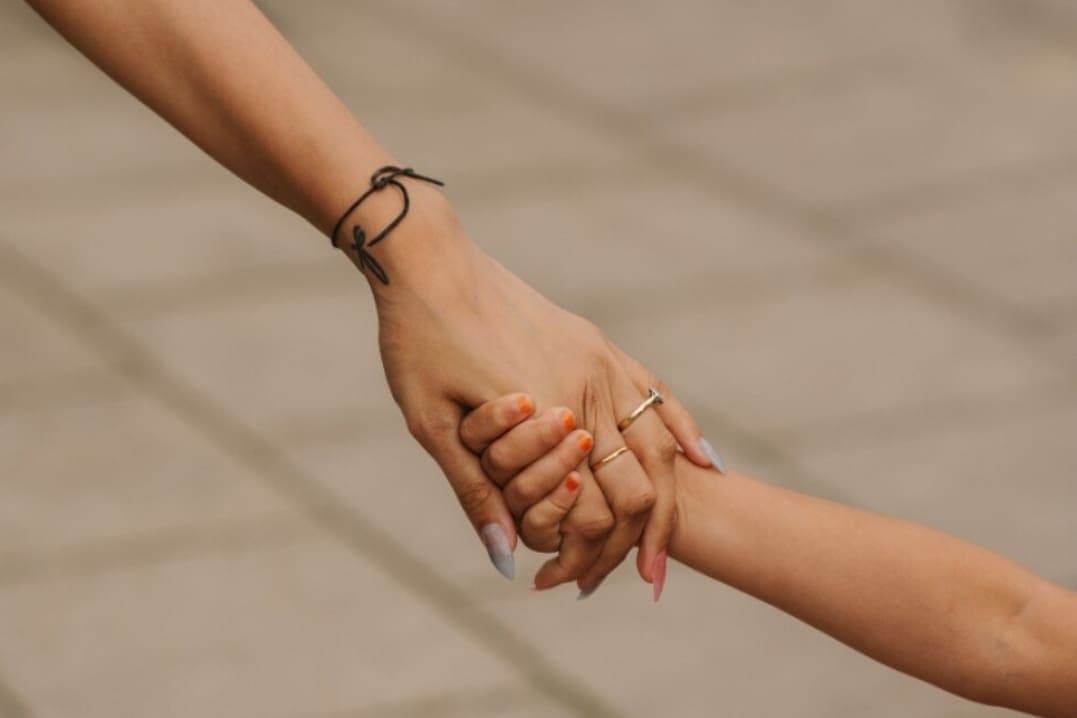 Aprueban que madres ya no tengan custodia automática de menores de 7 años tras divorcio