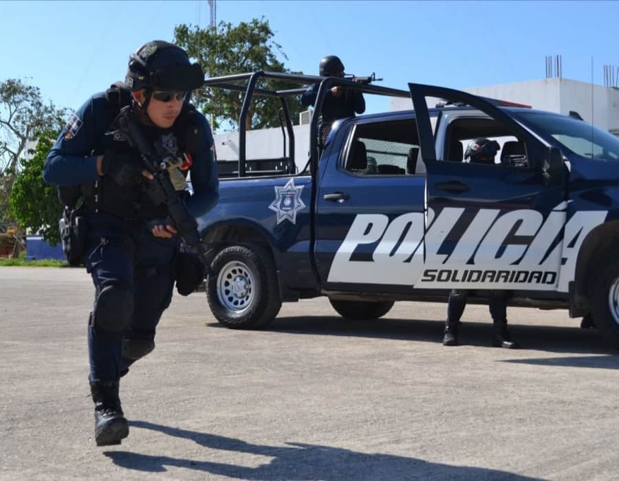 Caen dos sujetos con sustancias ilícitas en Playa del Carmen