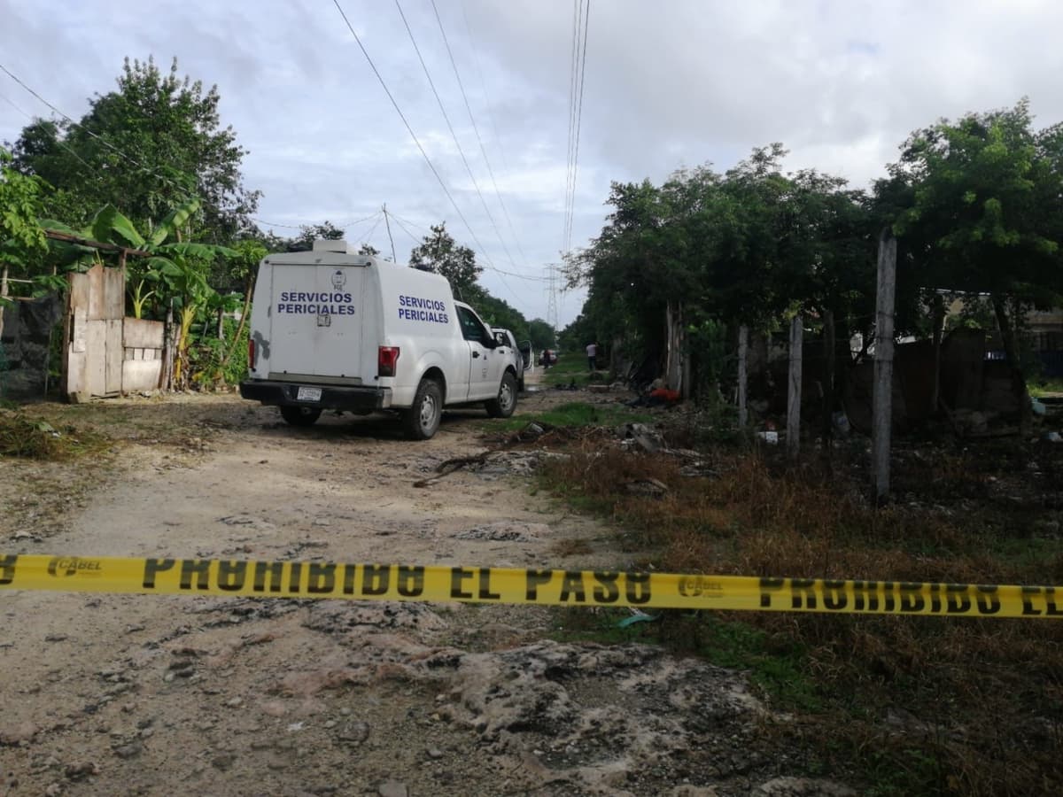 Hallan cuerpo de mujer sin vida en Playa del Carmen