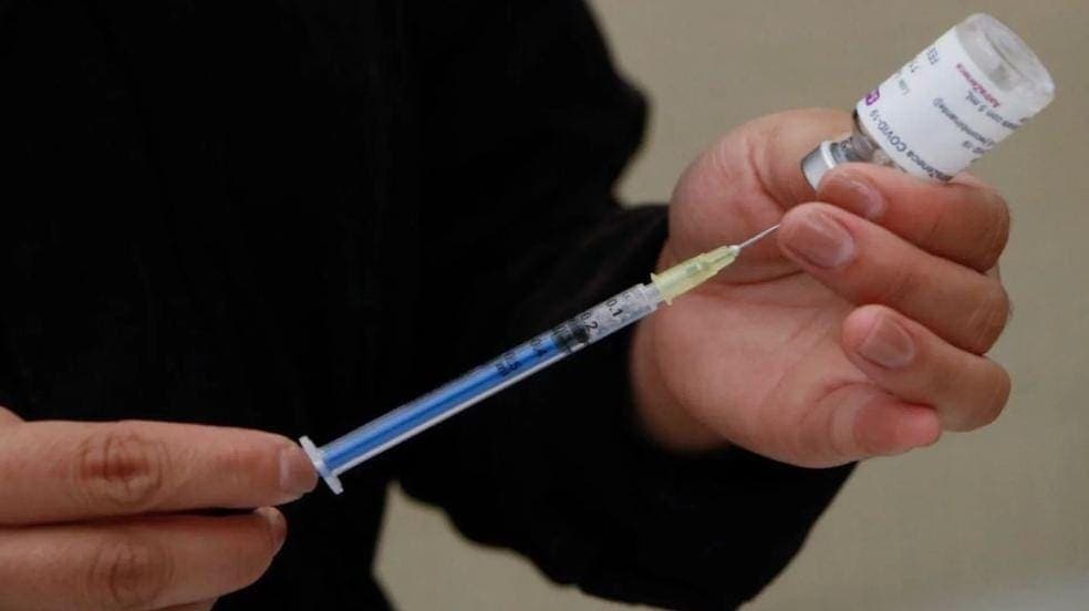 Anuncian registro para vacunación de menores de 15 a 17 años