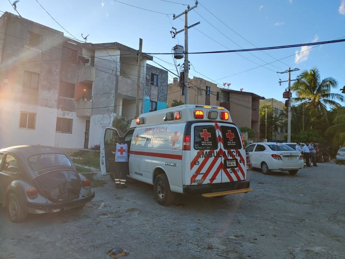 Hallan cuerpo 'ensabanado' en la Región 97 de Cancún