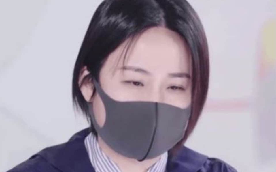 Mujer ahorró el 90% de su sueldo y en 9 años compró dos casas; caso viral