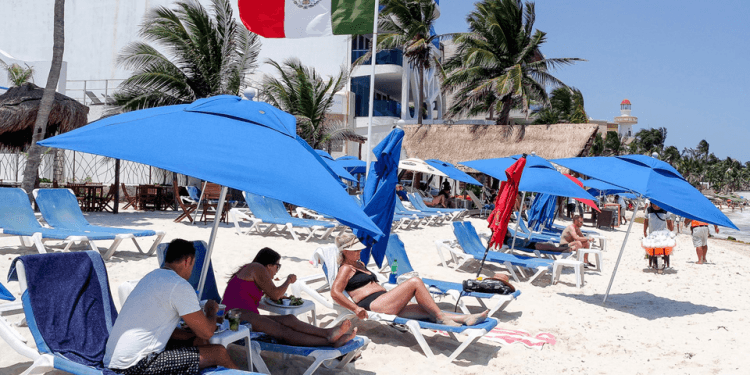 A la baja contagios y muertes por COVID-19 en Quintana Roo