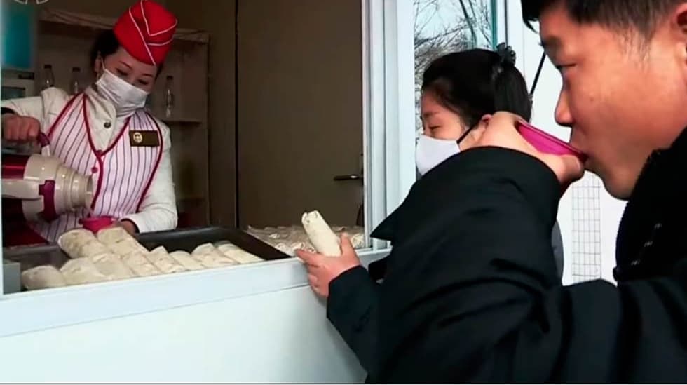 Video: Elaboran burritos en Corea del Norte y se hace viral su preparación