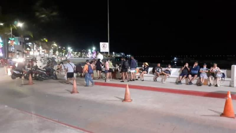 Turistas en Cozumel esperan por más de una hora para cruzar a Playa del Carmen