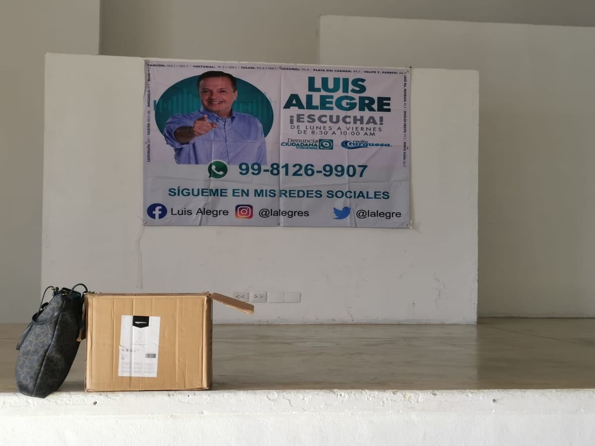 Fracasa evento convocado por Luis Alegre en Cancún