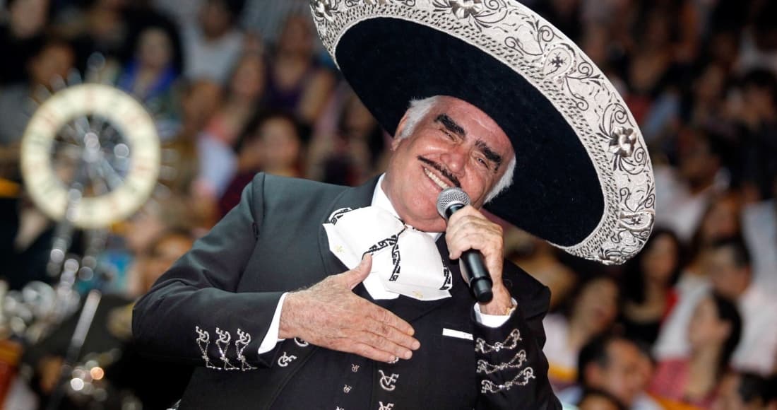 Miles de seguidores del cantante Vicente Fernández le dan su último adiós en la Arena VFG