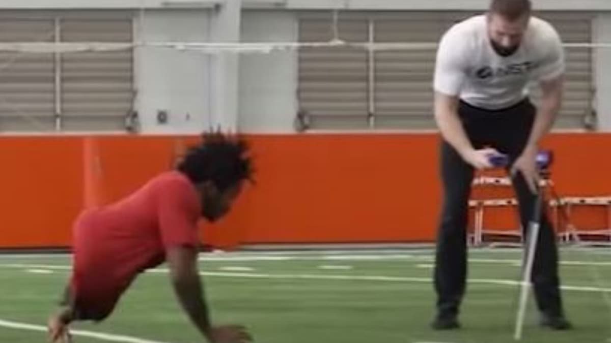 ¡Admirable! Hombre nació sin piernas y logró récord mundial corriendo con las manos