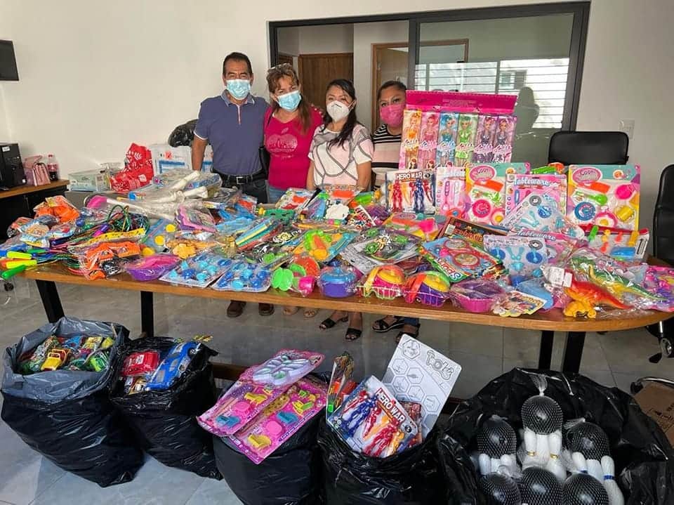 Recibe gran apoyo el programa "Dibuja una Sonrisa, Dona juguetes con amor" de Tulum