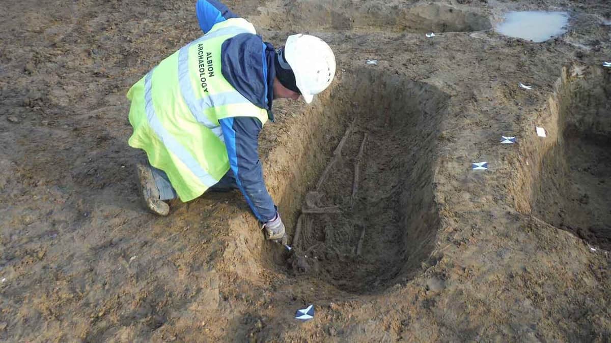 Encuentran esqueleto que confirma crucifixiones realizadas por romanos