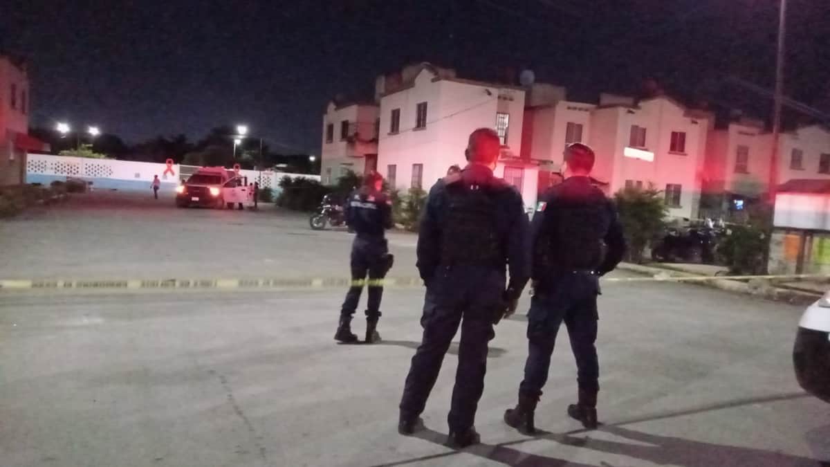 Con 8 disparos, ejecutan a un joven en Villas Otoch Paraíso de Cancún