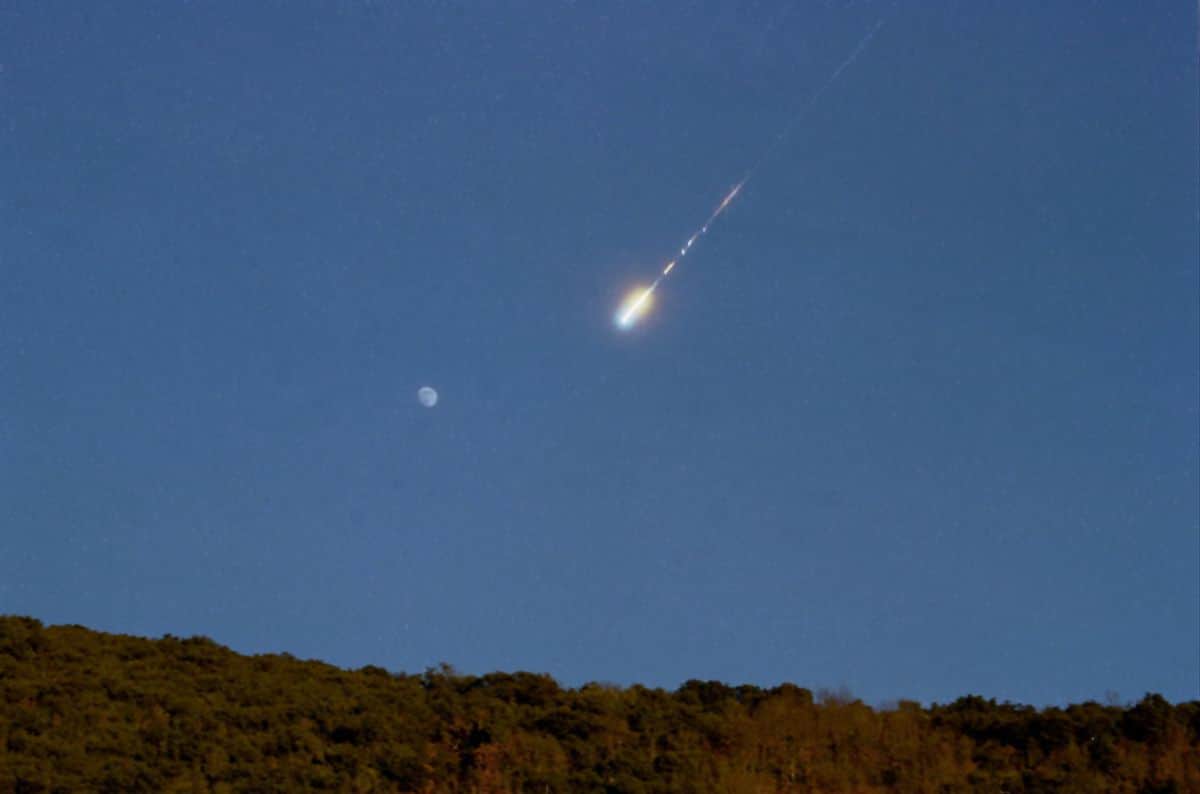 Video: Se observa bola de fuego sobrevolando el Mediterráneo