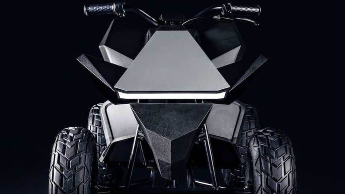 Tesla lanza mini Cyberquad para Navidad