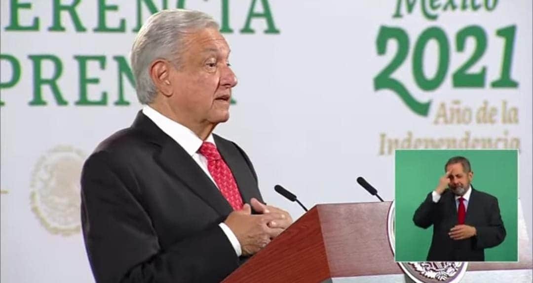 Anuncia AMLO vacunas de refuerzo para adultos mayores a partir de este mes