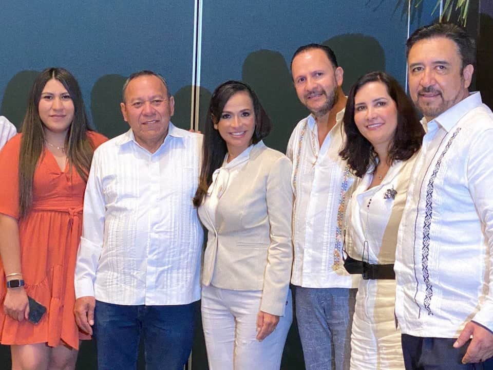 Va en serio, dice Laura Fernández, participa en la plenaria del grupo parlamentario del PRD en Cancún
