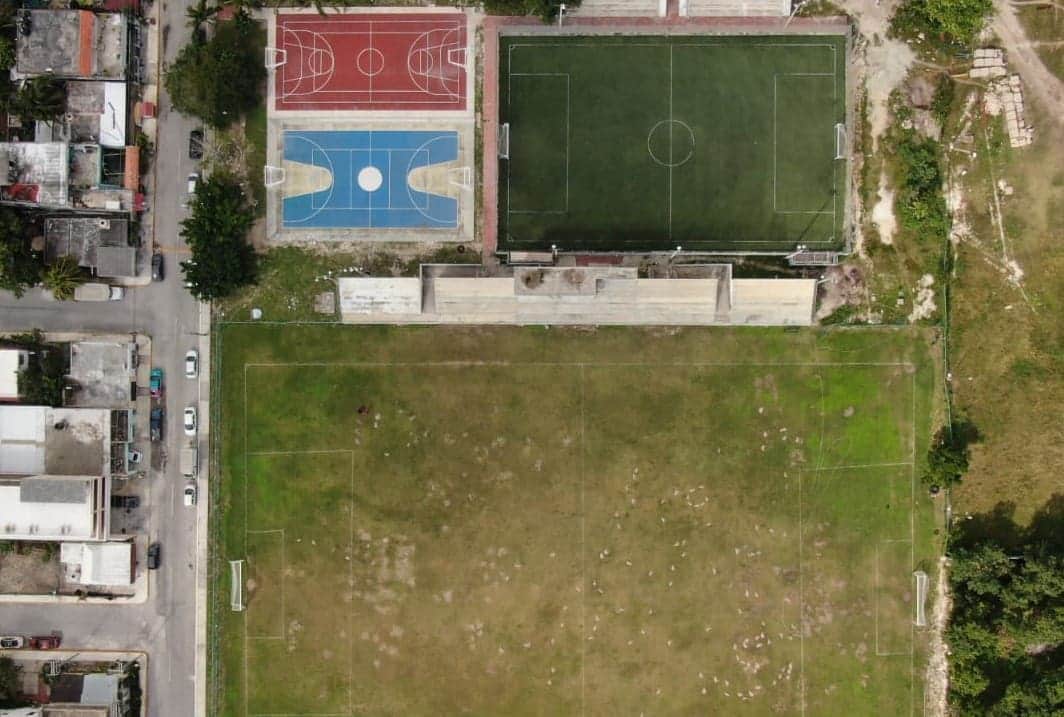 Rehabilita gobierno de Puerto Morelos espacios deportivos del municipio