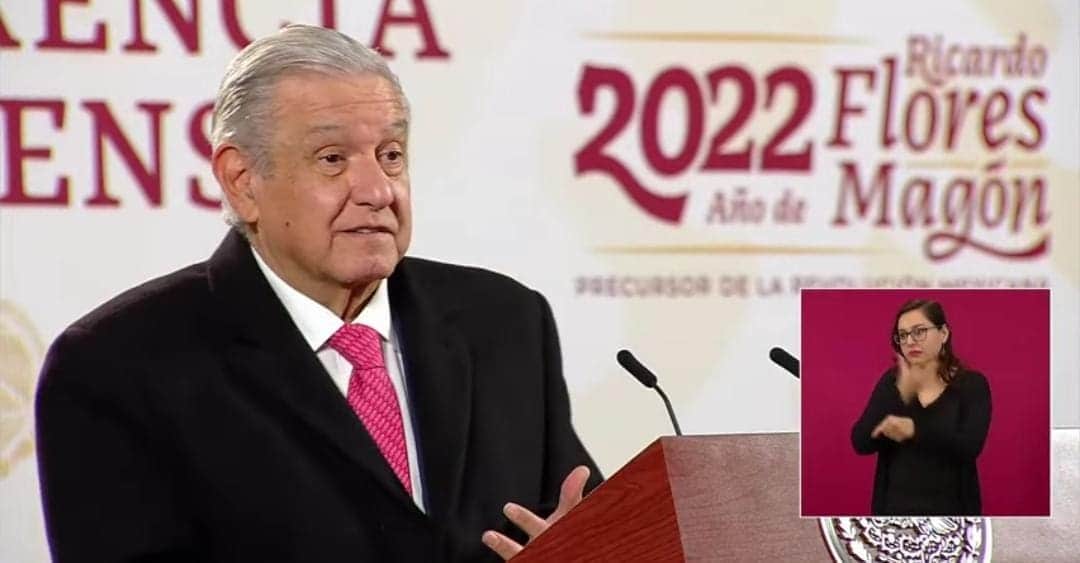Insinúa AMLO que sus opositores podrían estar detrás de asesinato de periodista