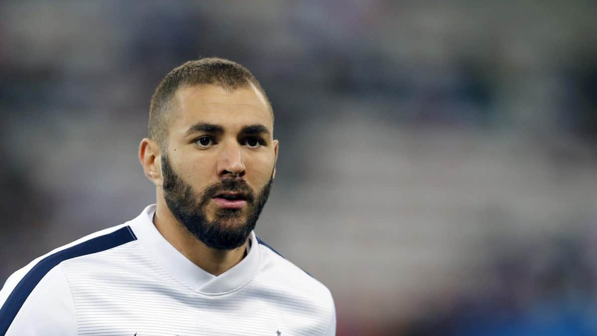 Ladrones irrumpen en la casa del delantero Karim Benzema en pleno partido del Real Madrid
