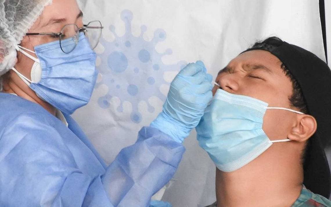 En un día se confirman 1,132 positivos a COVID-19 en Quintana Roo