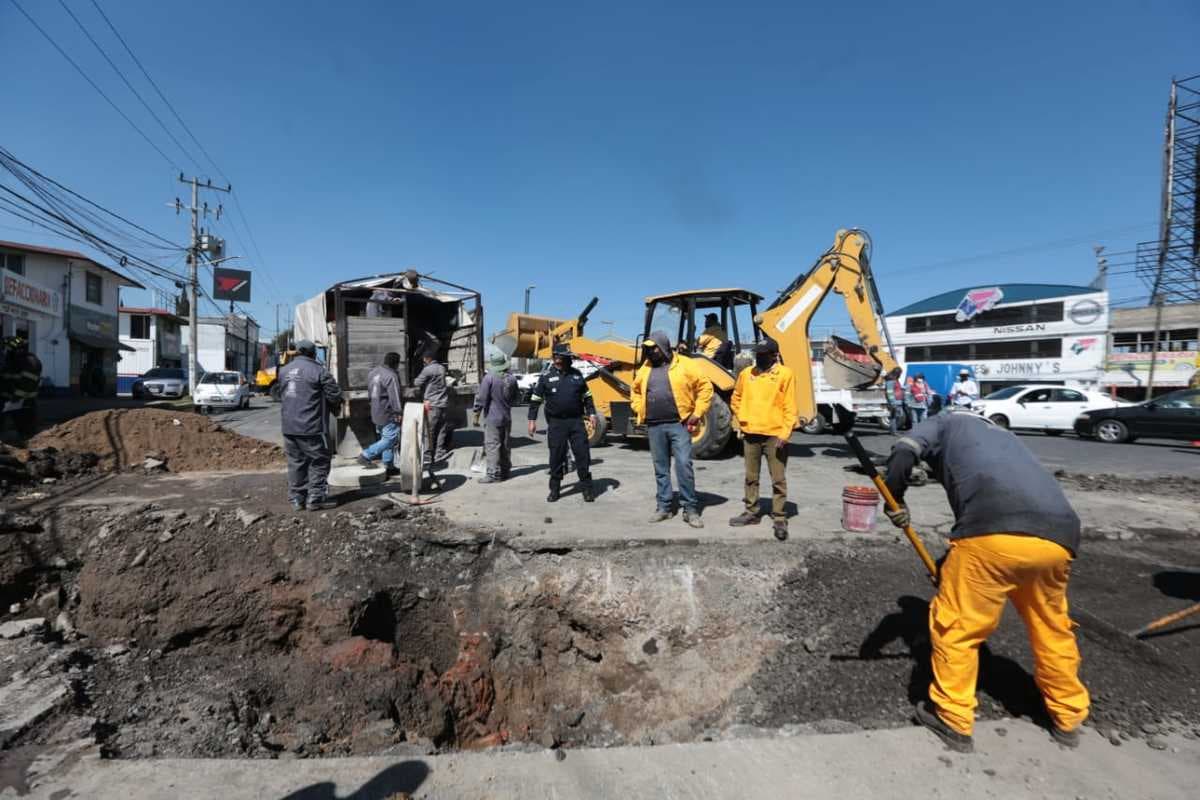 Se abren tres socavones en Toluca; los relacionan con falla geológica en la zona