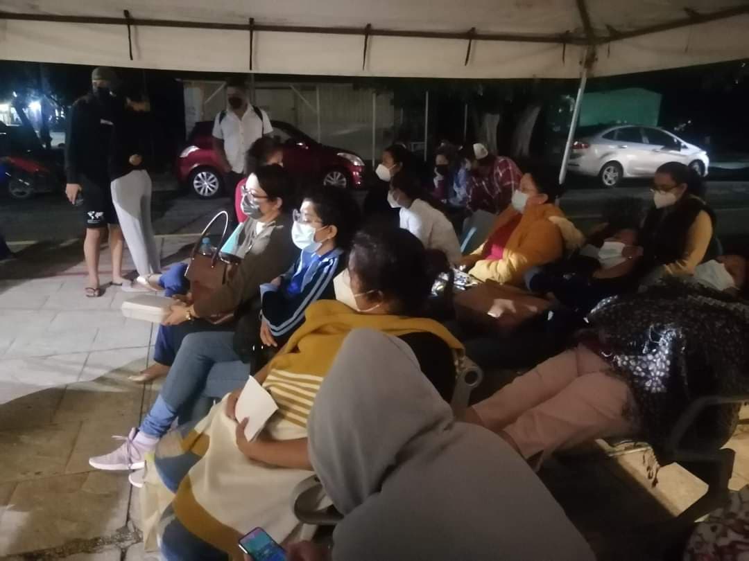 ¡Persiste caos en ISSSTE de Cancún por pacientes con COVID! Piden más doctores