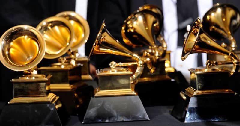 Los premios Grammy 2022 han sido pospuestos oficialmente