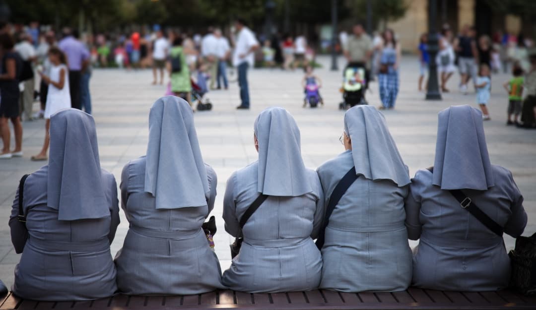 Monjas son confinadas tras un brote de Covid en su albergue