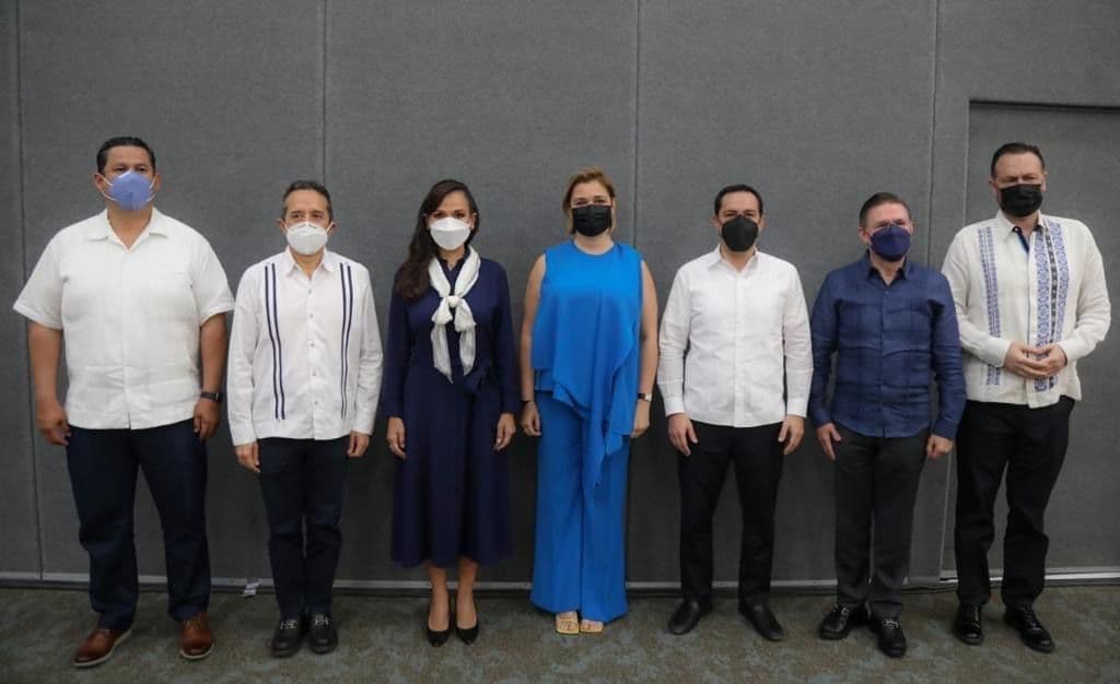 Laura Fernández se reúne con gobernadores del PAN; le externan su respaldo